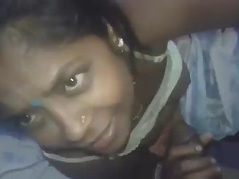 Lucknow Married MILF Housewife Late Night XXX Porno | DixyPorn.com