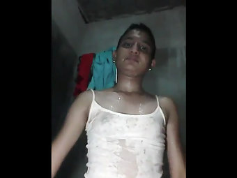 Wwwbd Xxx Com - Bangladeshi XXX Porno Sexy Girl Bushra Bathing | DixyPorn.com