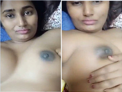 Desi girl with juicy natural boobs is recording the XXX enjoyment on camera