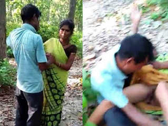 Camera captures the XXX action between a rowdy dude and the Desi cougar